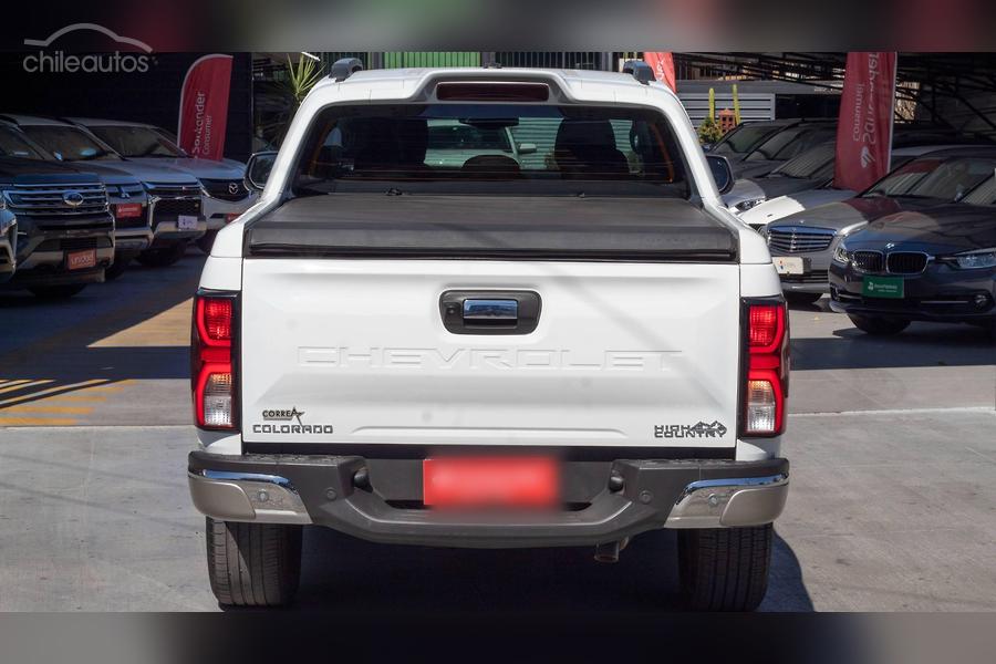 Chevrolet Colorado 2.8T Auto High Country — foto 12 de 26