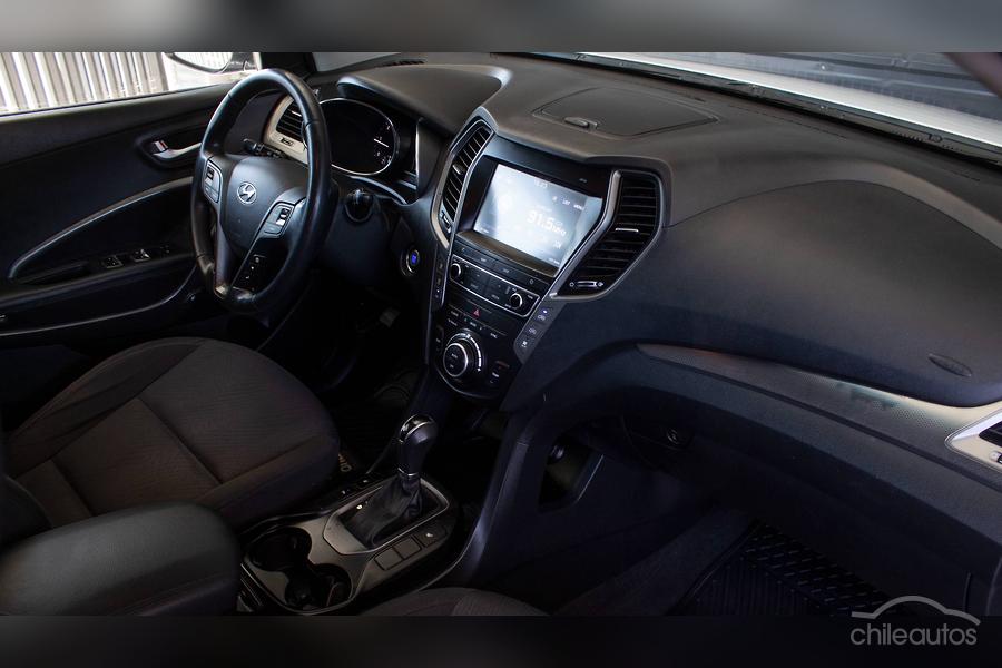 Hyundai Grand Santa Fe2.2 Crdi Gls Full Auto — foto 20 de 26