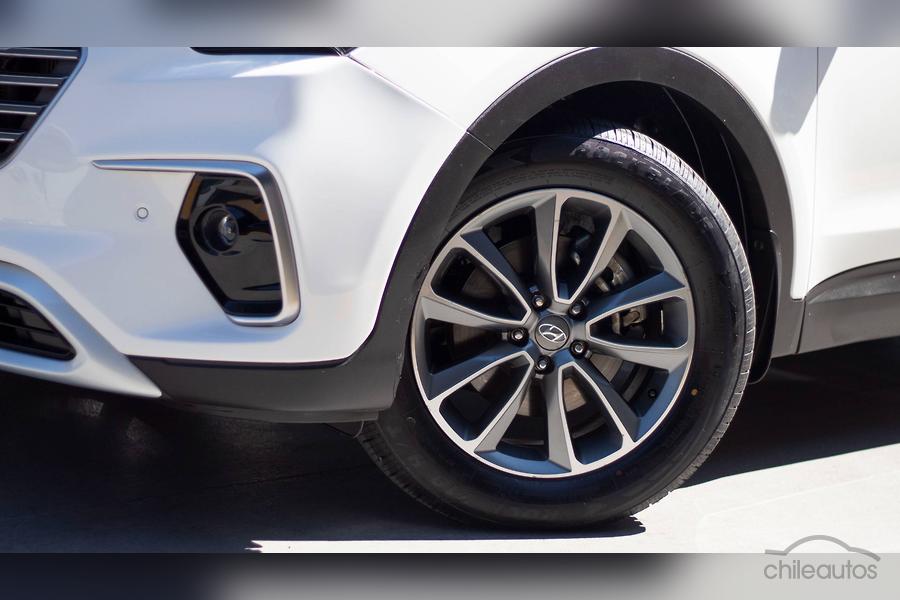 Hyundai Grand Santa Fe2.2 Crdi Gls Full Auto — foto 7 de 26