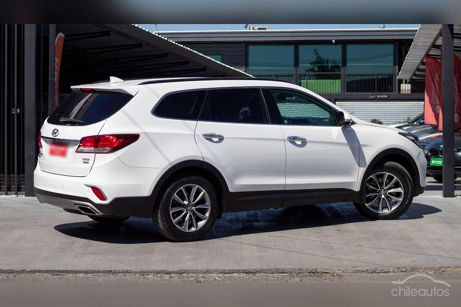 Hyundai Grand Santa Fe2.2 Crdi Gls Full Auto — foto 2 de 26