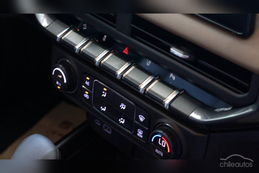 Chevrolet Colorado 2.8T Auto High Country — foto 24 de 28