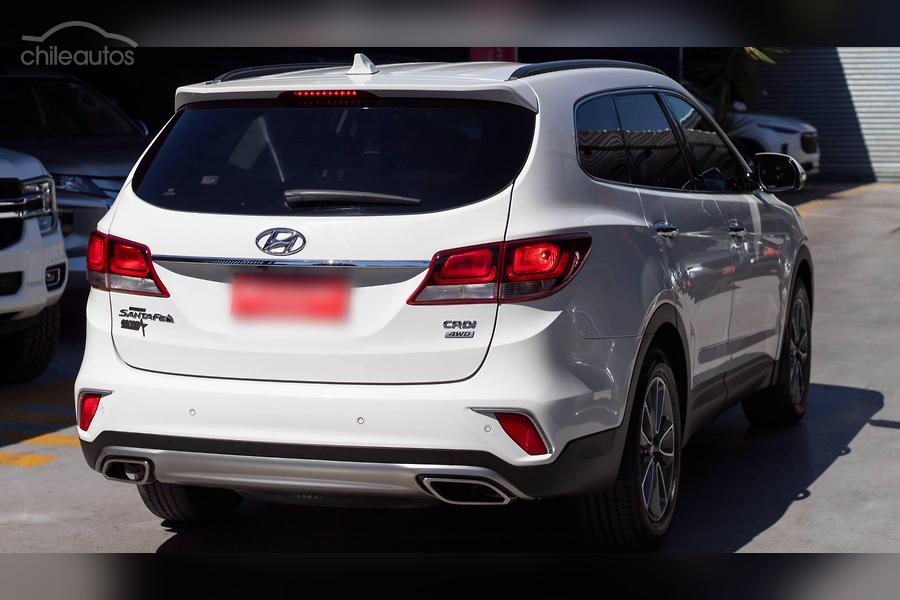 Hyundai Grand Santa Fe2.2 Crdi Gls Full Auto — foto 12 de 26