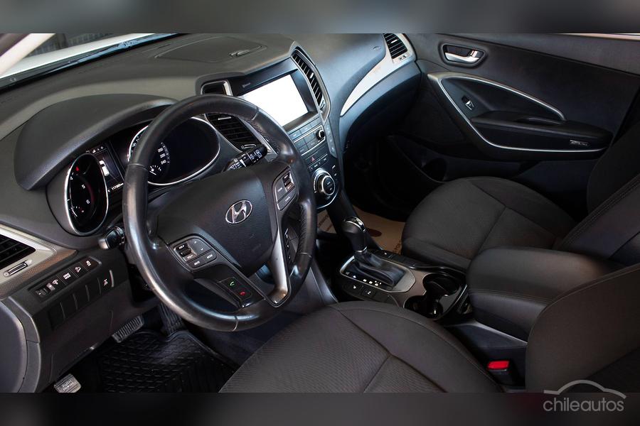 Hyundai Grand Santa Fe2.2 Crdi Gls Full Auto — foto 15 de 26